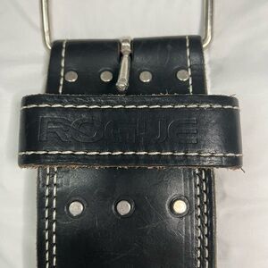 ROGUE 13MM POWERLIFTING BELT 
Size medium